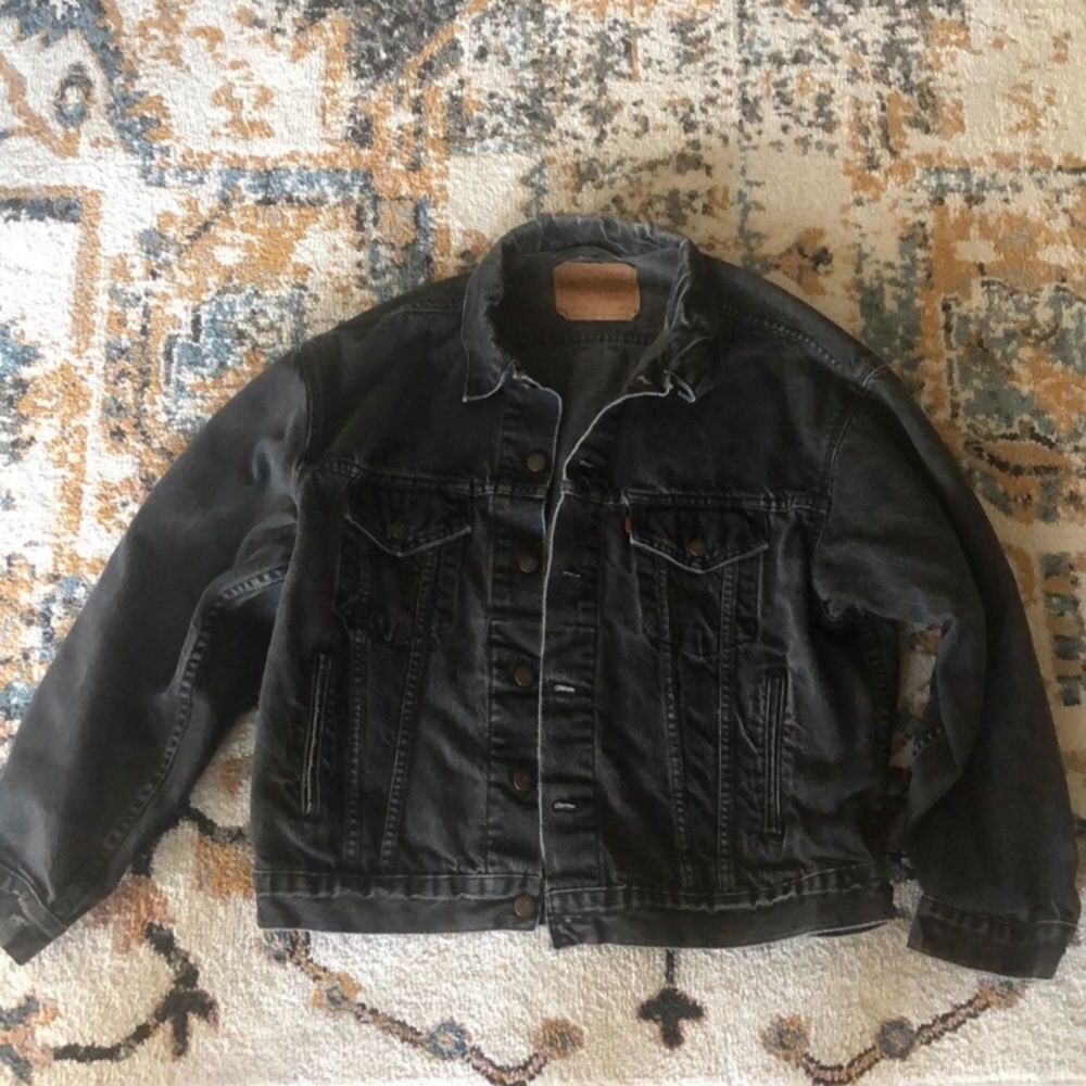 vintage black levis denim jacket